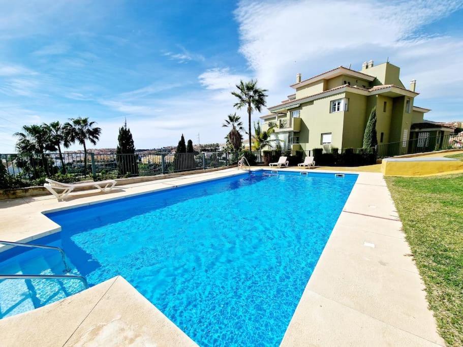 Royal Golf View: 2Br, Pools & Ac Daire Sitio de Calahonda Dış mekan fotoğraf
