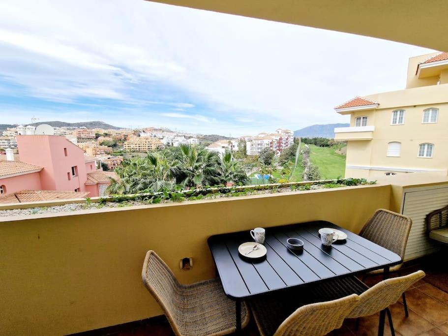 Royal Golf View: 2Br, Pools & Ac Daire Sitio de Calahonda Dış mekan fotoğraf