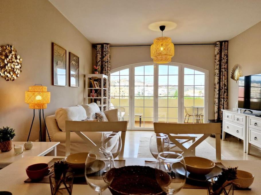 Royal Golf View: 2Br, Pools & Ac Daire Sitio de Calahonda Dış mekan fotoğraf