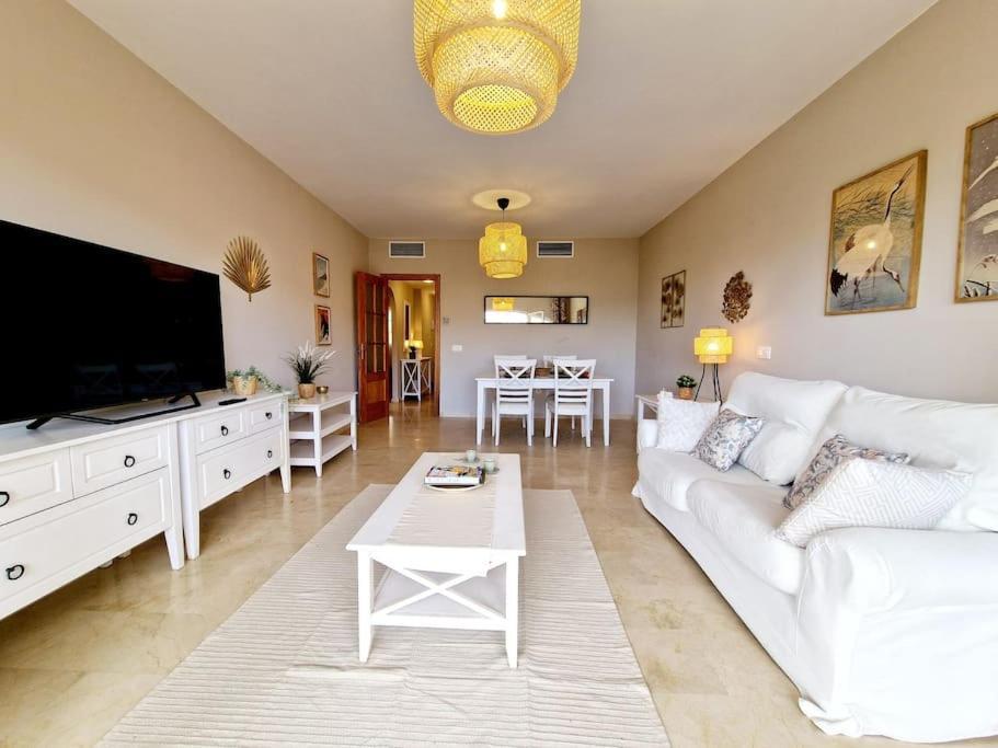 Royal Golf View: 2Br, Pools & Ac Daire Sitio de Calahonda Dış mekan fotoğraf