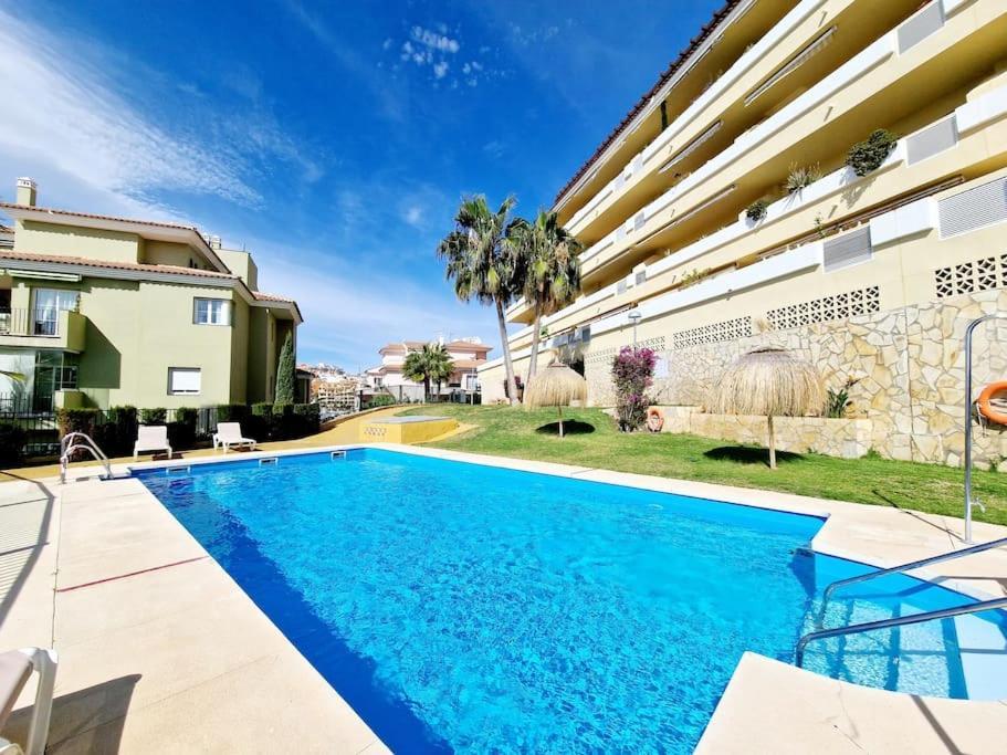 Royal Golf View: 2Br, Pools & Ac Daire Sitio de Calahonda Dış mekan fotoğraf