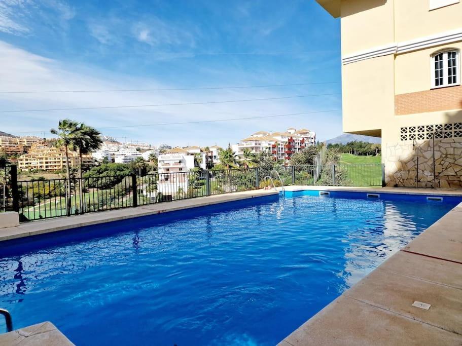 Royal Golf View: 2Br, Pools & Ac Daire Sitio de Calahonda Dış mekan fotoğraf